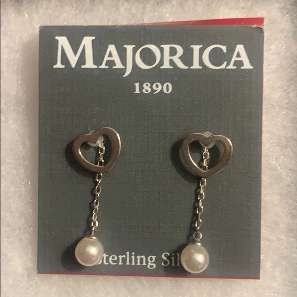 Majorica sterling silver Pearl Heart Drop Earrings - Picture 4 of 6